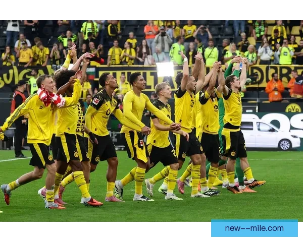 巴塞罗那以百分战绩问鼎西甲冠军书写赛季统治传奇辉煌新篇章再启