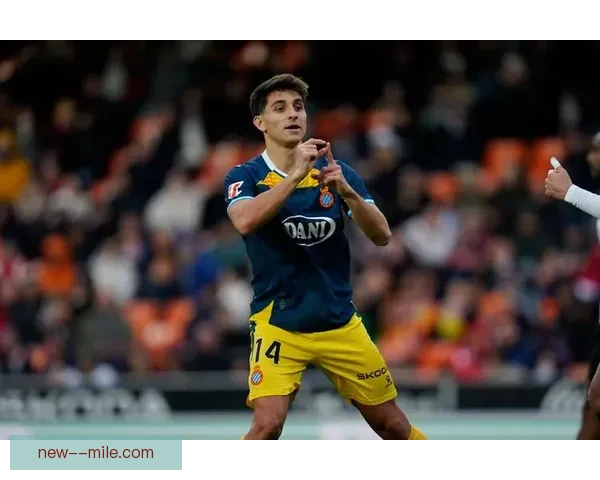 阿莱克斯·加西亚西甲客场任意球直接破门助球队赢得关键胜利