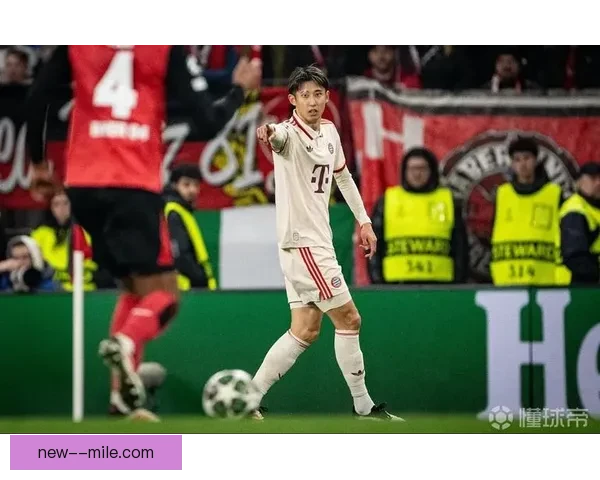 拜仁慕尼黑正式宣布签下日本中卫伊藤洋辉 助力球队防线升级 拜仁慕尼黑正式宣布签下日本中卫伊藤洋辉 助力球队防线升级